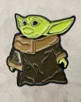 Pin Wars Mando Yoda Jedi Sci-fi Cartoon Movie Tv Enamel Pins Hat Pins Lapel Pin Brooch Badge Festival Pin