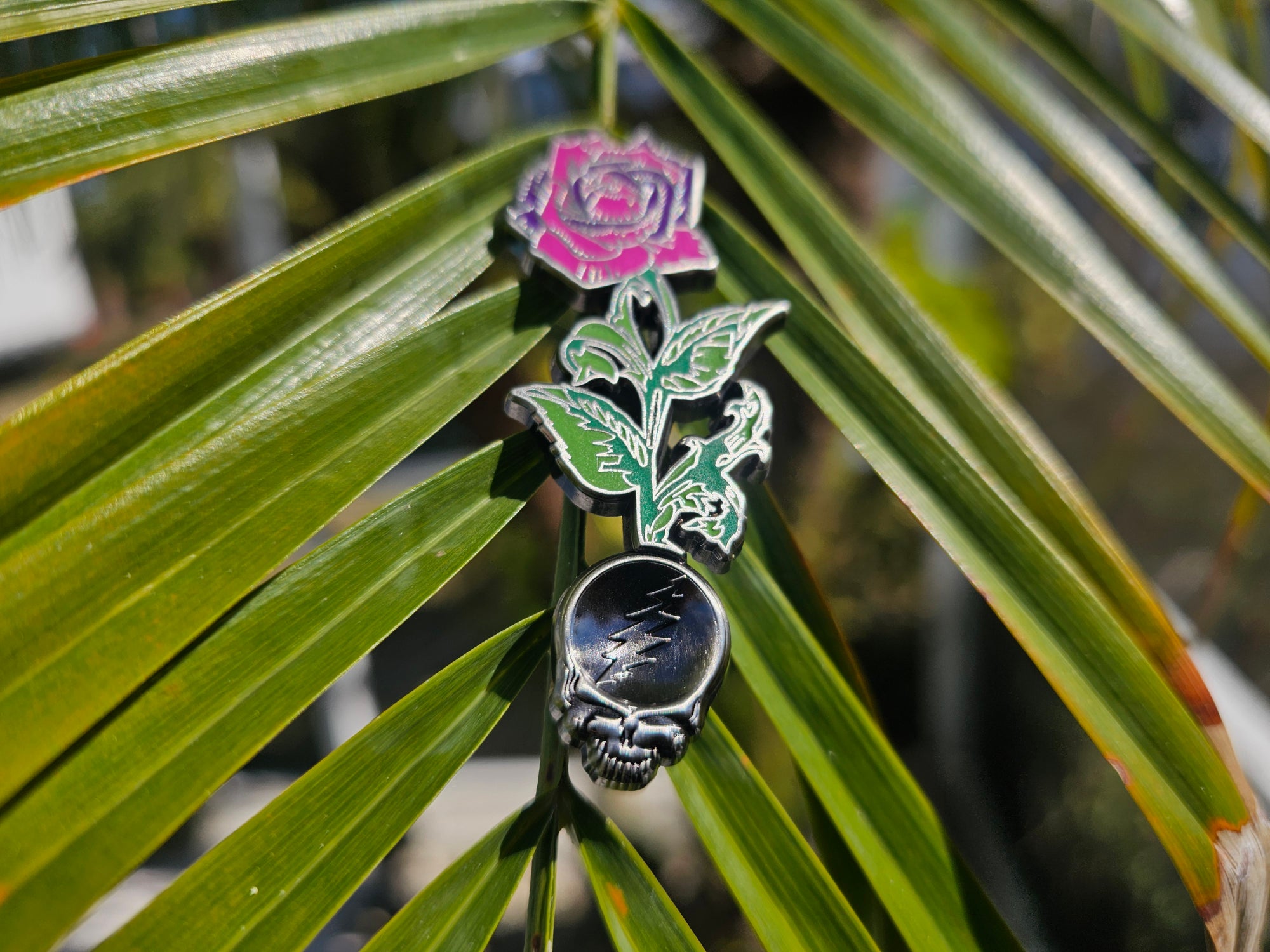 Forever Grateful Blooming Rose Stealie Seed Dead Head Skull Mini Spoon Enamel Pins Hat Pins Lapel Pin Brooch Badge Festival Pin